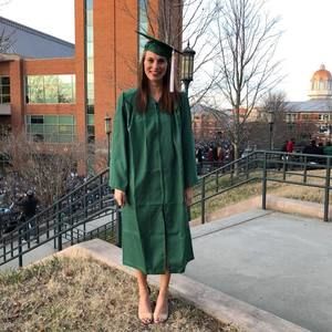 Meet your Posher, Julia